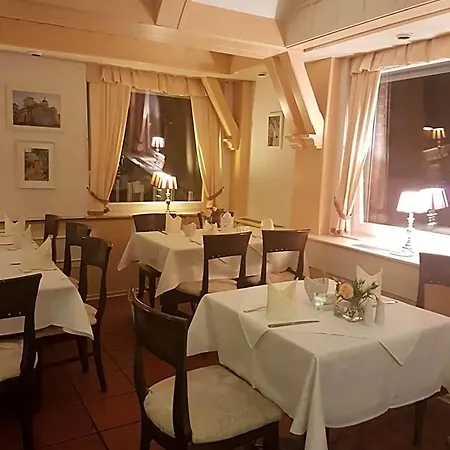Otel Restaurant Knechtstedener Hof 3*