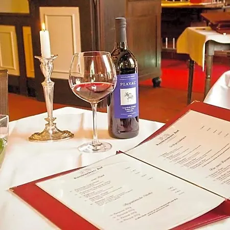 Restaurant Knechtstedener Hof 호텔 3*