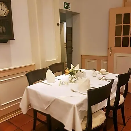 Restaurant Knechtstedener Hof Otel Dormagen
