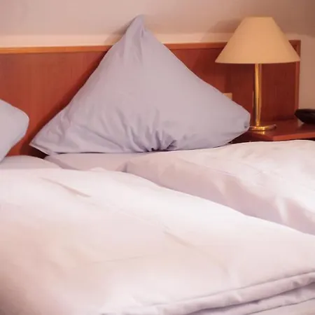 Restaurant Knechtstedener Hof מלון דורמאגן