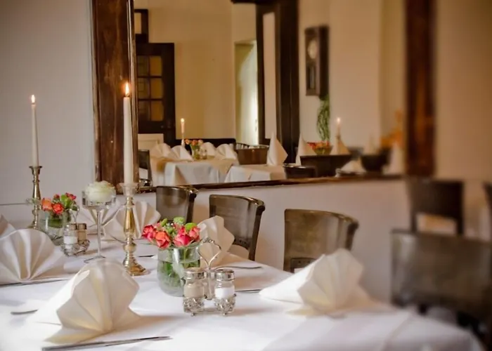 Hotel Restaurant Knechtstedener Hof 3*